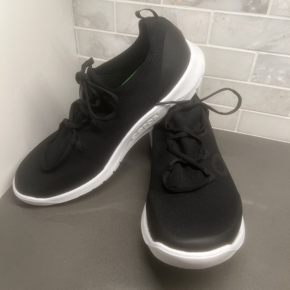 NEW-OOFOS Men's OOMG~15~Sport LS Lace-Up Sneakers White Black MSRP $150